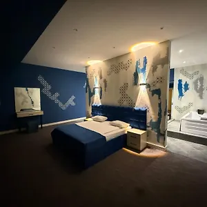 Hotel Black Mont